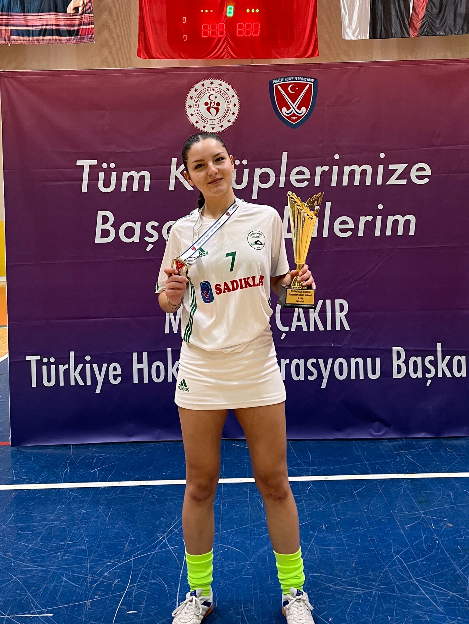 ECE AKTAŞ